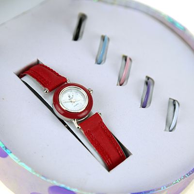 Набор подарочный для девочек: часы наручные с 5 смен. цв. ремеш, с 5 мет. кольц, в подар. кор.