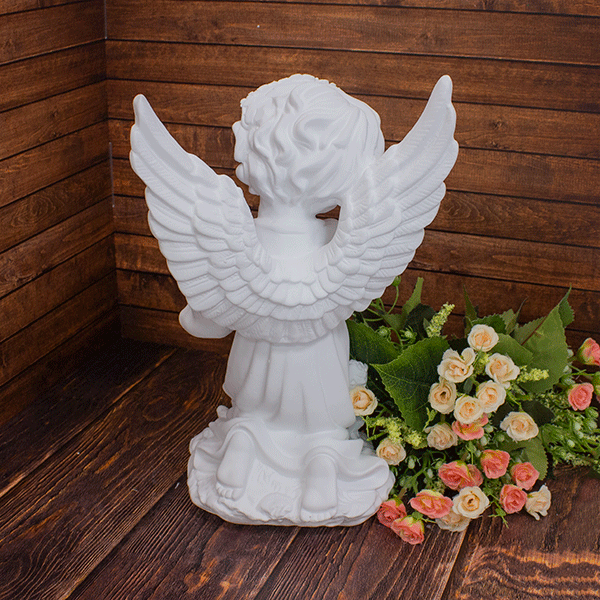 Ангел Девочка с корзиной роз 19х32 см белый матовый