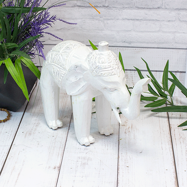 Слон индийский. резьба белый с серебром, размер в ассортим.