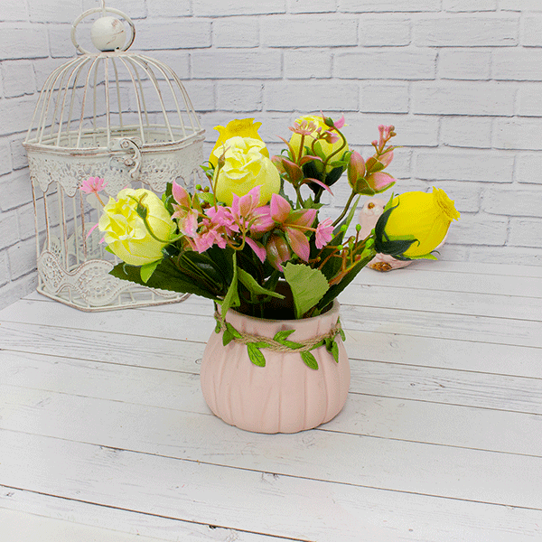 Букет декоративный Розы 20см желтые цветы, кашпо в ассорт.