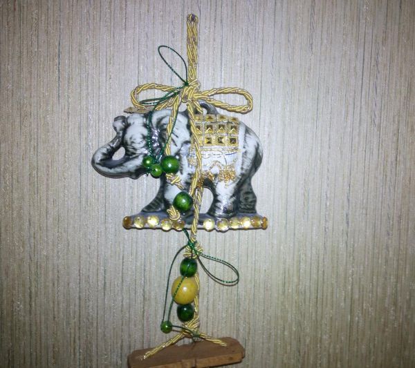 Оберег подвесной Слон с башмачками. 52см, керамика, зелёный