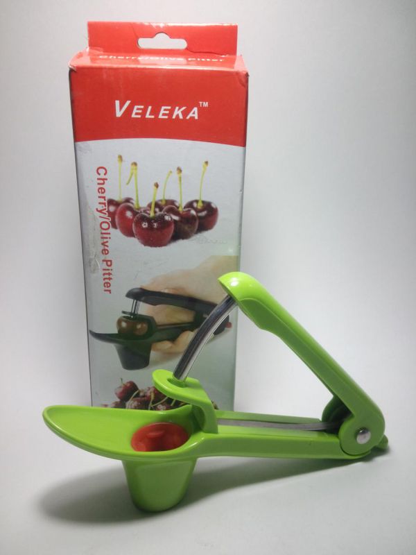 Машинка Veleka для удаления косточек из вишни, зелен.