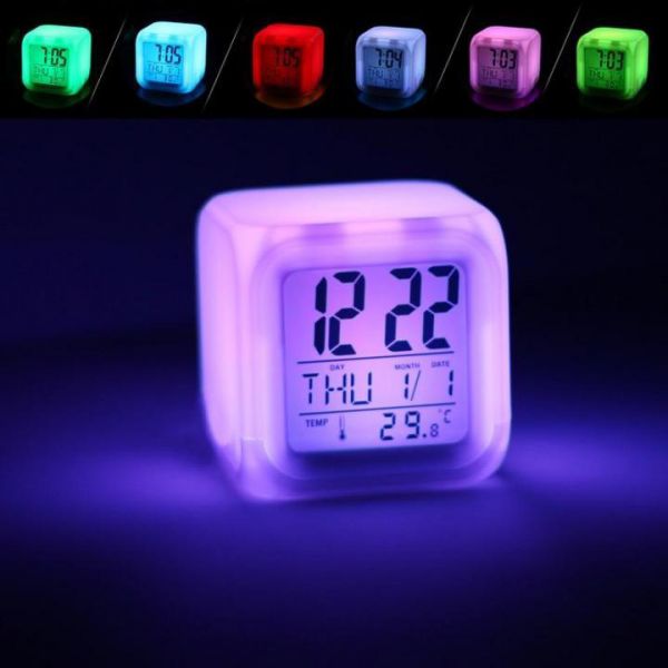 Часы будильник Кубик хамелеон электрон. с термом. 9см