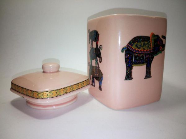 Банка керамическая для чая "три слона" 700 мл, с крышкой, розовый