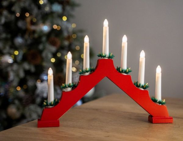 Светильник рождественская горка красный с 7 LED свечами, пластик
