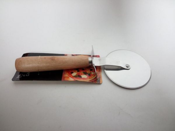 Нож роликовый для пиццы профи (пиццерезка) деревянная ручка L20см