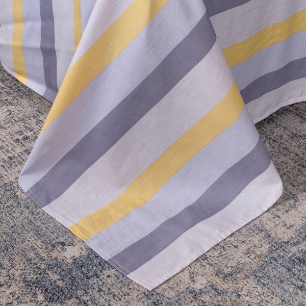 Комплект постельного белья Сатин с Одеялом (простынь на резинке) OBR070