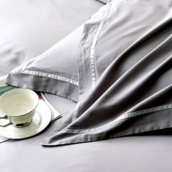 Комплект постельного белья Однотонный Сатин Премиум широкий кант на резинке OCPKR028